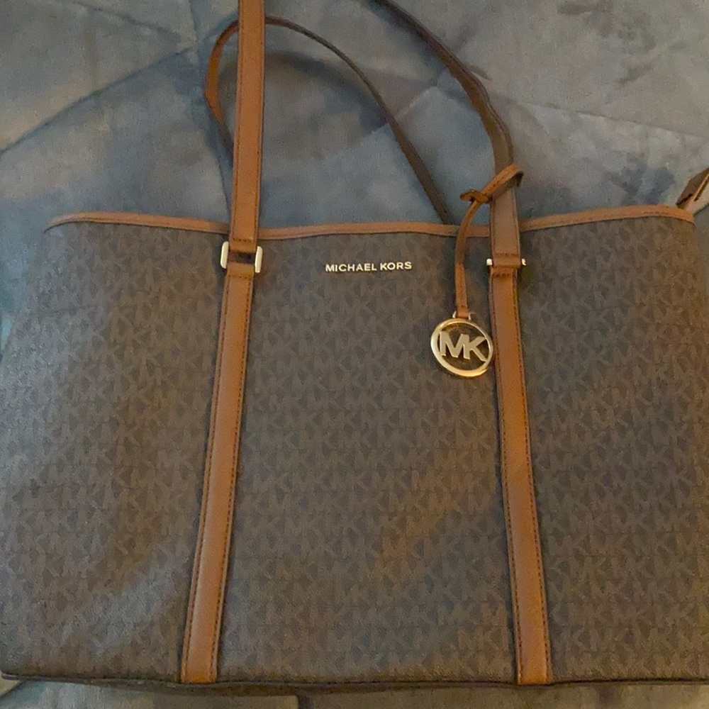 Extra large tote